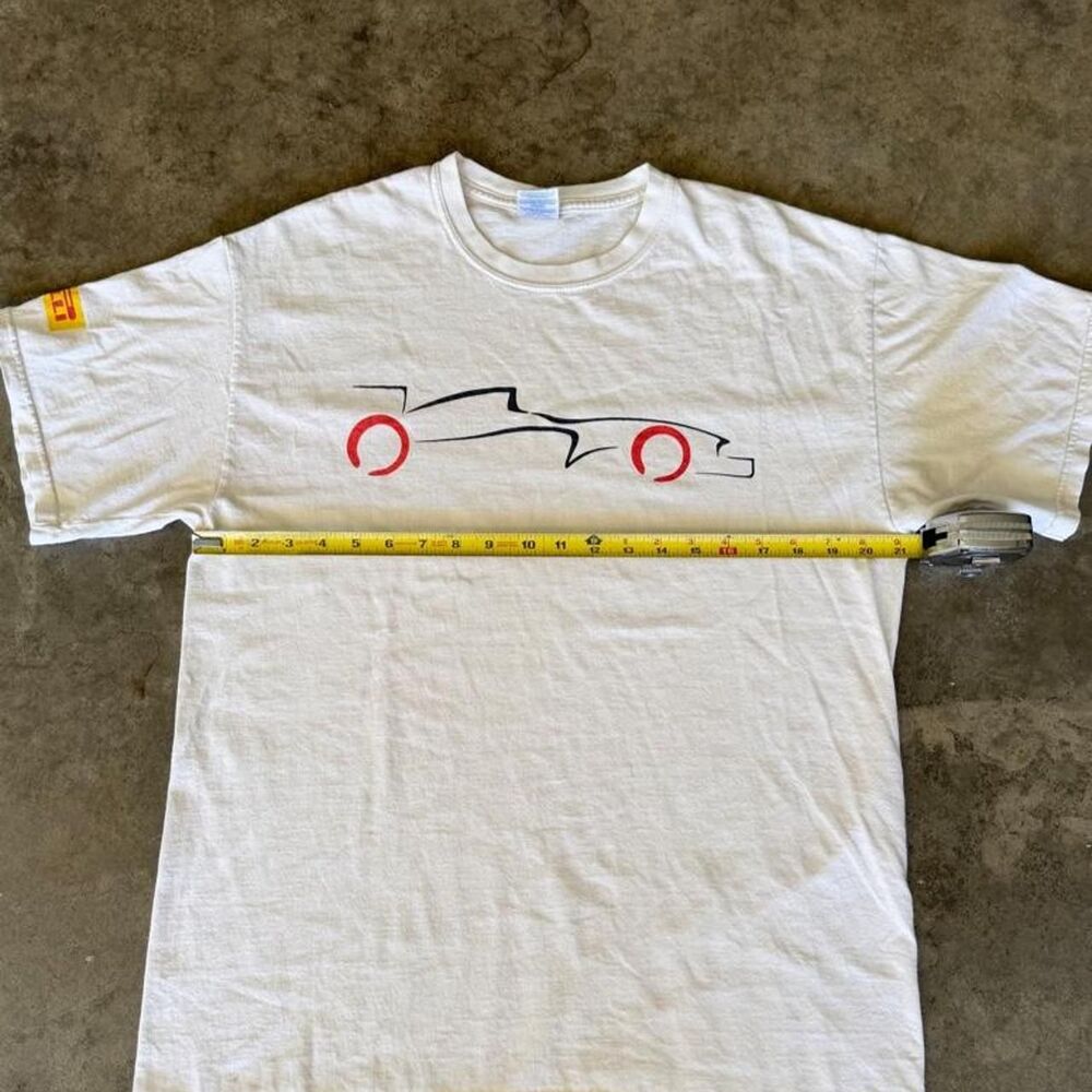 Gildan Men's White and Cream T-shirt